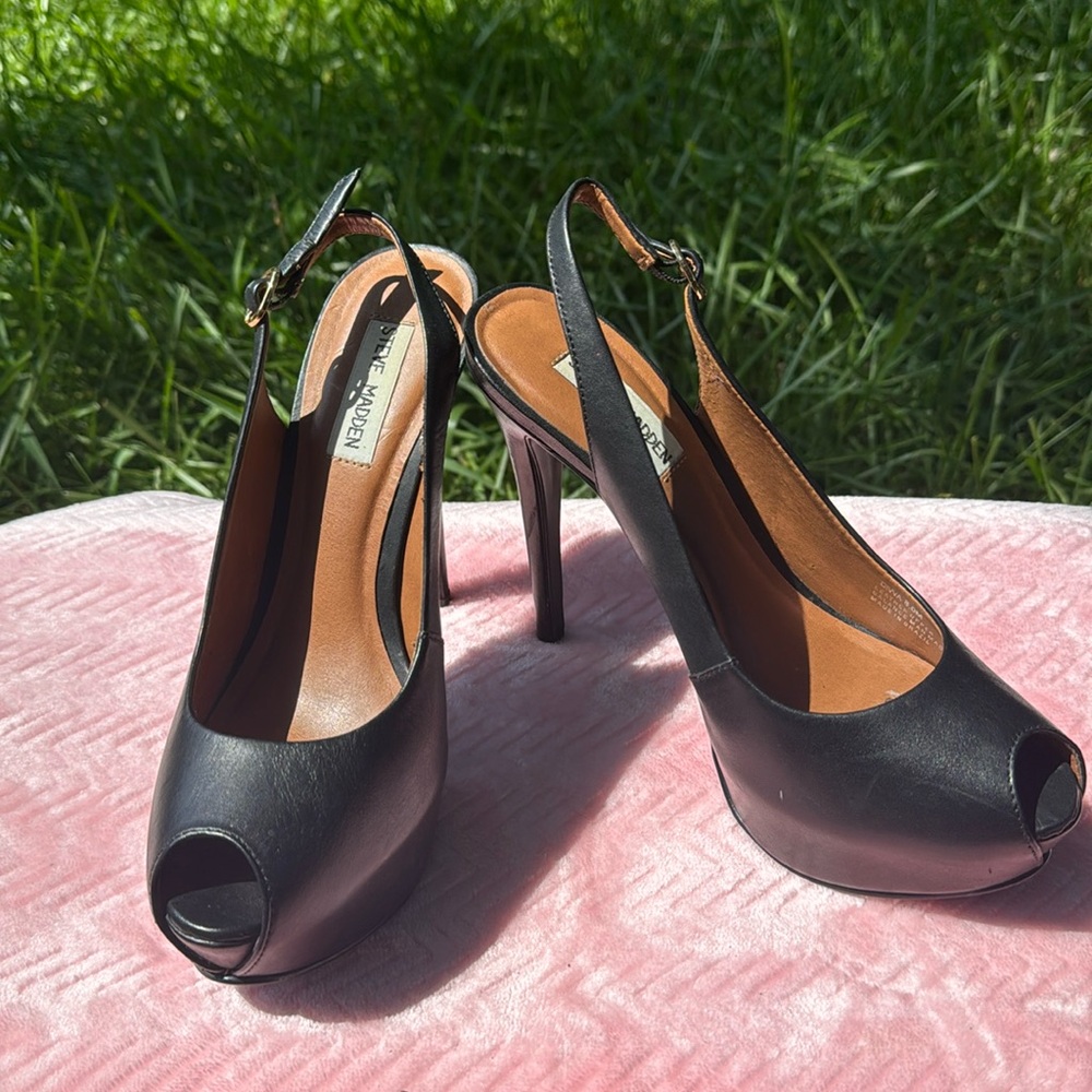 Steve Madden Diva Black leather, size 8